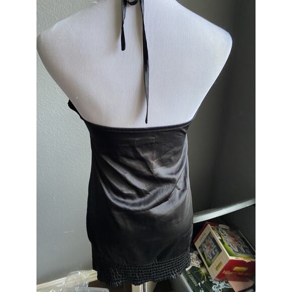 Guess Satin Halter Top Y2k Banded Hem Black Medium Women Blouse Keyhole Vtg - Picture 6 of 10